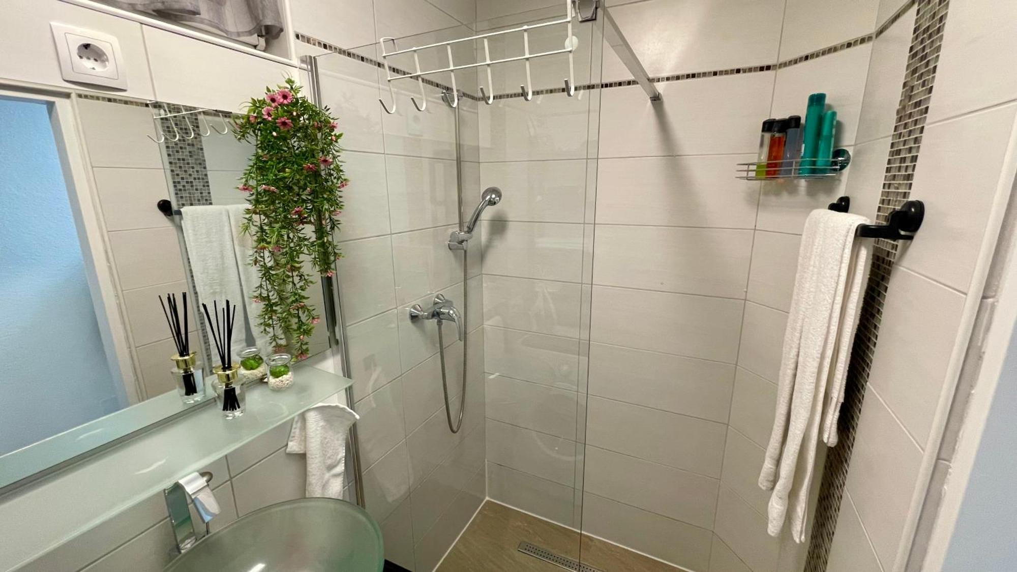 Zentrale, Moderne Wohnung In Graz Exteriör bild
